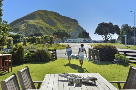 Photo of property in 141 Newcastle Street, Mahia, 4198