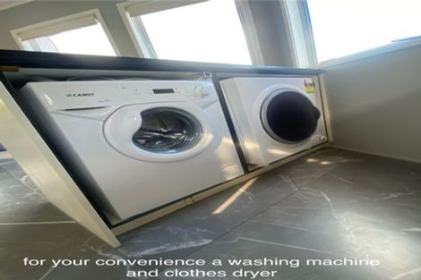 Photo of property in 5a Bruce Street, Northcote Point, Auckland, 0627