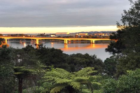 Photo of property in 20 Marae Road, Greenhithe, Auckland, 0632