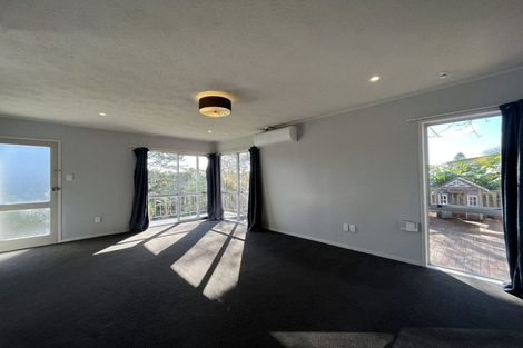 Photo of property in 13 Adam Sunde Place, Glen Eden, Auckland, 0602