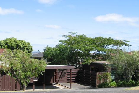 Photo of property in 1/78 Brigantine Drive, Beach Haven, Auckland, 0626