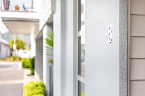 Photo of property in 5 Lucern Lane, Petone, Lower Hutt, 5012