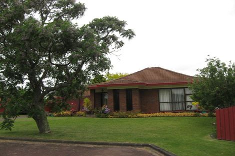 Photo of property in 5 Pedlar Place, Conifer Grove, Takanini, 2112