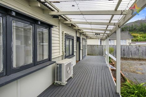 Photo of property in 457 Stokes Valley Road, Stokes Valley, Lower Hutt, 5019