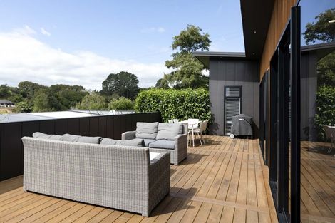 Photo of property in 8 Orite Drive, Welbourn, New Plymouth, 4310