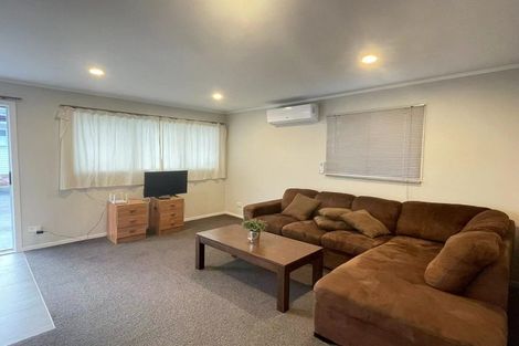 Photo of property in 59 Orams Road, Hillpark, Auckland, 2102