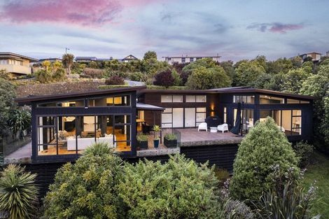 Photo of property in 1 Quarry Hill Terrace, Kennedys Bush, Christchurch, 8025