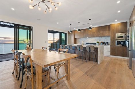 Photo of property in 236 Vipond Road, Stanmore Bay, Whangaparaoa, 0932