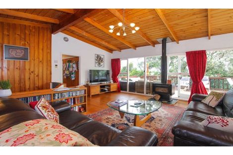 Photo of property in 28 Kauri Road, Birkenhead, Auckland, 0626