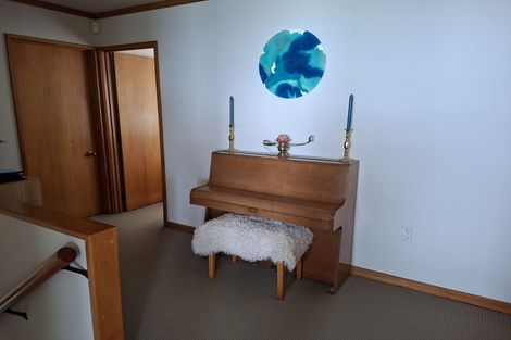Photo of property in 1/1 Carlisle Road, Torbay, Auckland, 0630