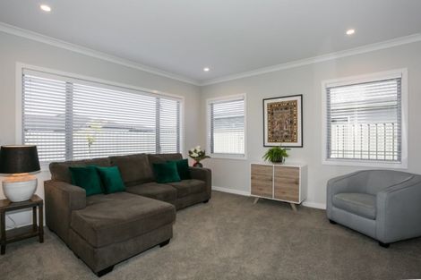 Photo of property in 25 Rakaia Way, Poraiti, Napier, 4112