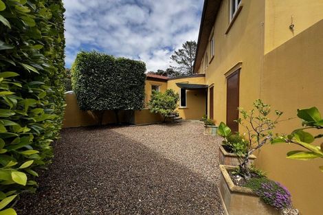 Photo of property in 14 Daldys Bush Lane, Bayview, Auckland, 0629