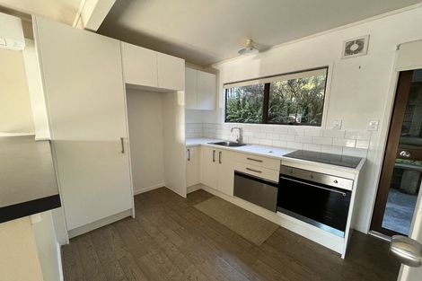 Photo of property in 1/35 D'oyly Drive, Stanmore Bay, Whangaparaoa, 0932