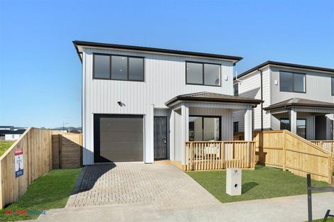 Photo of property in 19 Woven Place, Karaka, Papakura, 2113