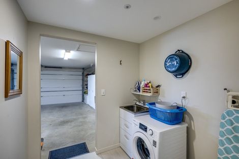 Photo of property in 52 Orotu Drive, Poraiti, Napier, 4112