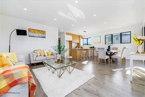 Photo of property in 19 Woven Place, Karaka, Papakura, 2113