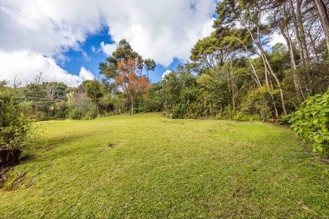 Photo of property in 38 Staincross Street, Green Bay, Auckland, 0604