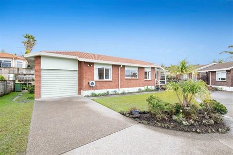 Photo of property in 21 Ruby Place, Orewa, 0931
