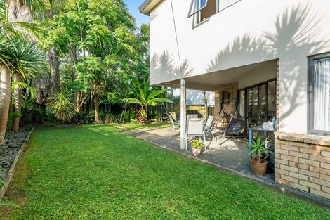 Photo of property in 45 Chieftain Rise, Goodwood Heights, Auckland, 2105