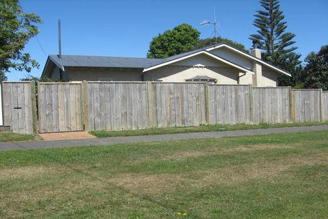 Photo of property in 163 West Street, Feilding, 4702