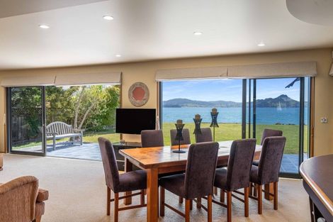 Photo of property in 125 Captain Cook Road, Cooks Beach, Whitianga, 3591