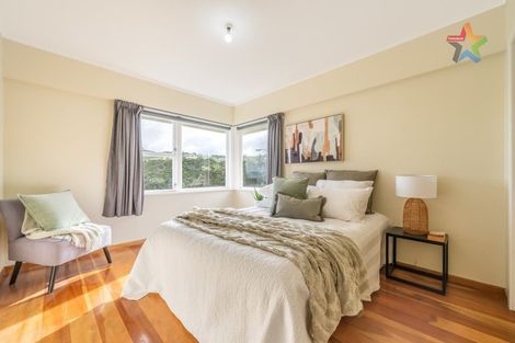 Photo of property in 102 Dowse Drive, Maungaraki, Lower Hutt, 5010