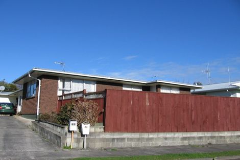 Photo of property in 16 Purdie Place, Milson, Palmerston North, 4414