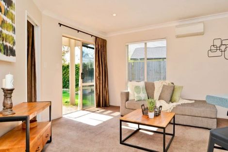 Photo of property in 18 Halcione Close, Flagstaff, Hamilton, 3210