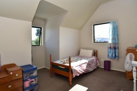 Photo of property in 11 Newnham Street, Rangiora, 7400