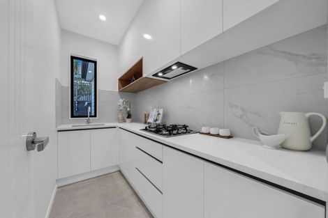 Photo of property in 14 Rongoa Maori Way, Pukekohe, 2120