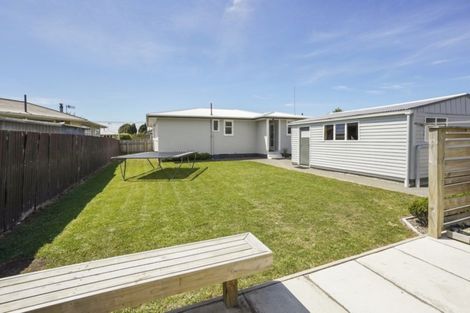 Photo of property in 6 Tararua Terrace, Cloverlea, Palmerston North, 4412