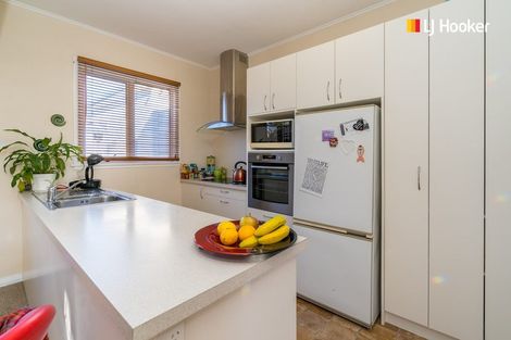 Photo of property in 23 Royal Crescent, Saint Kilda, Dunedin, 9012