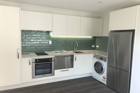 Photo of property in 19 Taupo Street, Green Bay, Auckland, 0604