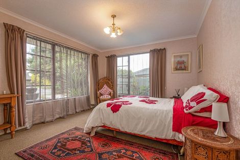 Photo of property in 19 Caroline Crescent, Highbury, Palmerston North, 4412