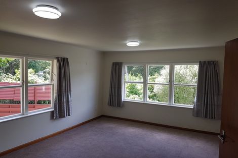 Photo of property in 2/16 Redwood Avenue, Tawa, Wellington, 5028