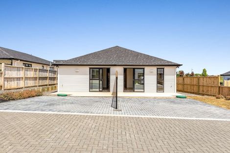 Photo of property in 6 Rorotu Avenue, Karaka, Papakura, 2113