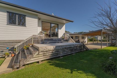 Photo of property in 30 Captain Cook Road, Cooks Beach, Whitianga, 3591