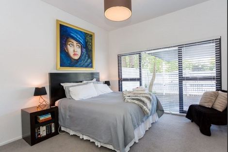 Photo of property in 135 Springfield Road, St Albans, Christchurch, 8014