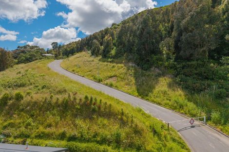 Photo of property in 107 Kakariki Grove, Waikanae, 5036