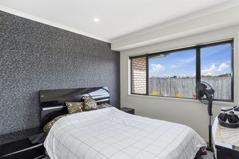 Photo of property in 79 Waterside Drive, Pyes Pa, Tauranga, 3112