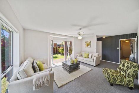 Photo of property in 2/527 Weymouth Road, Weymouth, Auckland, 2103