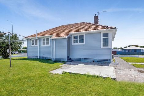 Photo of property in 2 Waihi Road, Hawera, 4610