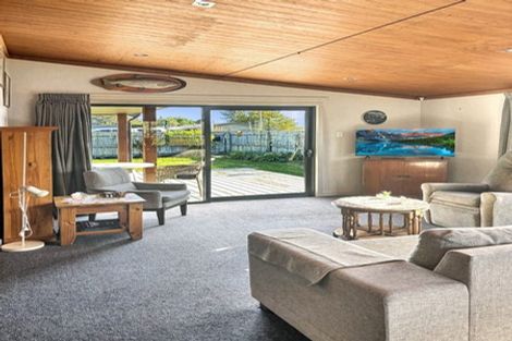 Photo of property in 126 Napier Road, Havelock North, 4130