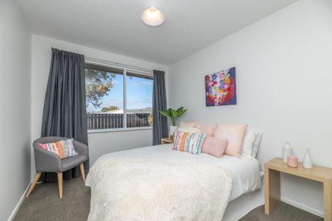 Photo of property in 12 Rosanna Place, Aranui, Christchurch, 8061