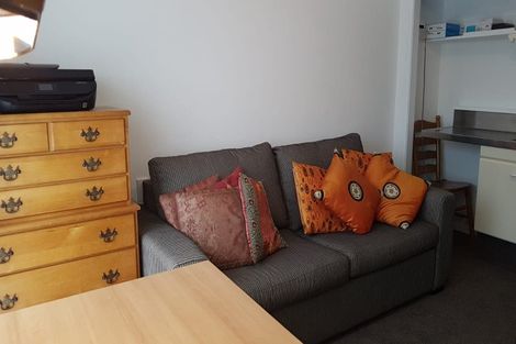 Photo of property in 2/34 Teal Crescent, Beach Haven, Auckland, 0626