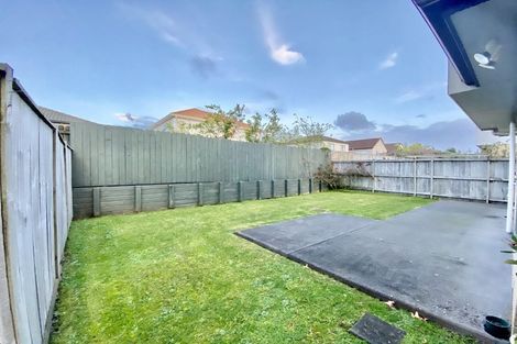 Photo of property in 6 Lissleton Drive, East Tamaki, Auckland, 2013