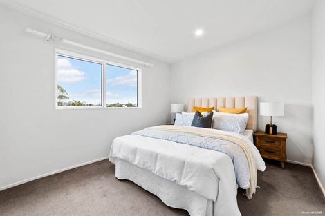 Photo of property in 65 Zara Court, Windsor Park, Auckland, 0632