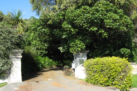 Photo of property in 35 Dyers Pass Road, Cashmere, Christchurch, 8022