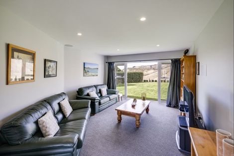 Photo of property in 1011 Kahuranaki Road, Kahuranaki, Havelock North, 4295