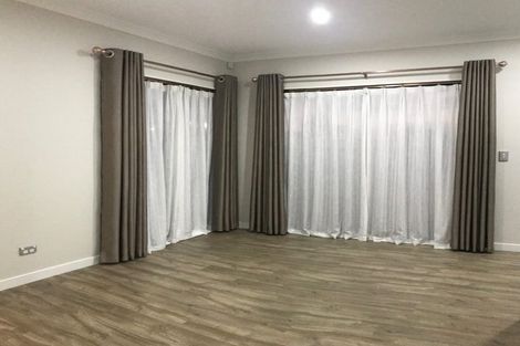 Photo of property in 1 Cooladawson Drive, Flat Bush, Auckland, 2019